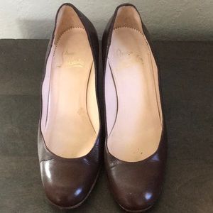 Christian Louboutin women pump